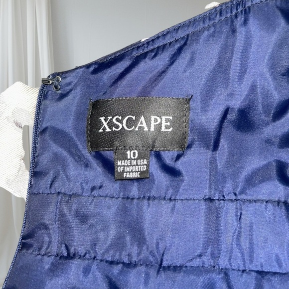 Xscape
Women Printed Open,Back Fit, Flare Floral, Navy, Cream Halter Dress Sz10 - Picture 11 of 12